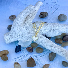 Load image into Gallery viewer, Give From The Heart In-laid Shell Necklace