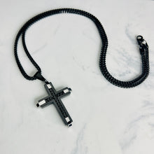 Load image into Gallery viewer, Men&#39;s Cross With Franco Chain Inlay
